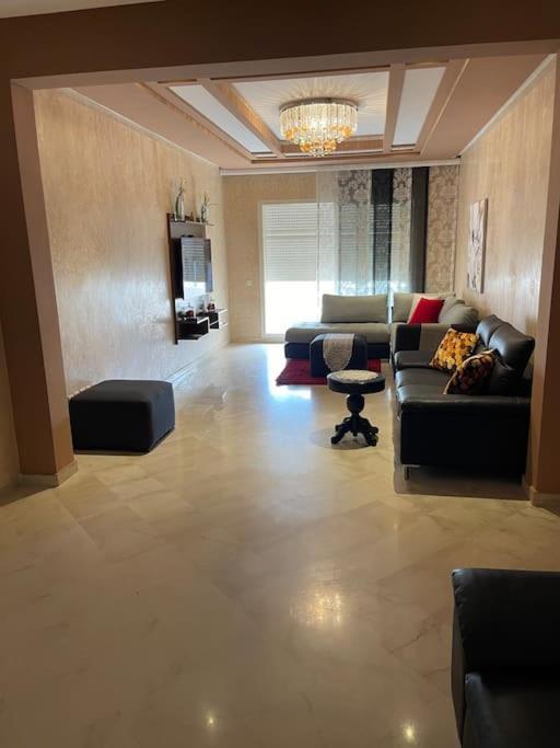 Big Luxury Apartment Near Airport Nouaceur Exteriör bild