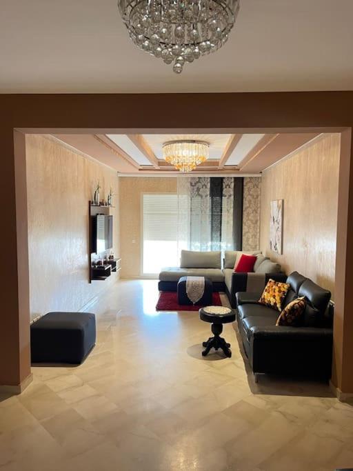 Big Luxury Apartment Near Airport Nouaceur Exteriör bild