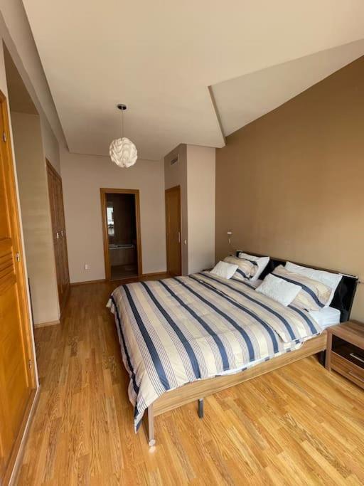 Big Luxury Apartment Near Airport Nouaceur Exteriör bild