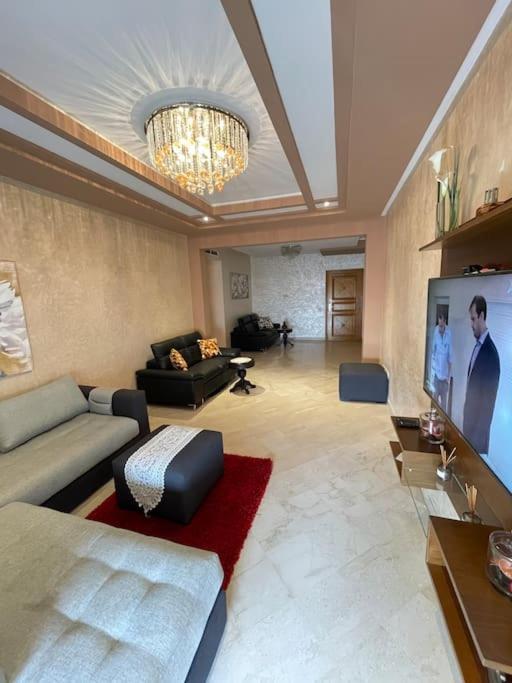 Big Luxury Apartment Near Airport Nouaceur Exteriör bild